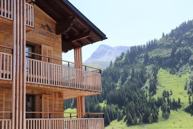 Apartamento Boutique Chalet Almrausch Lech am Arlberg Exterior foto